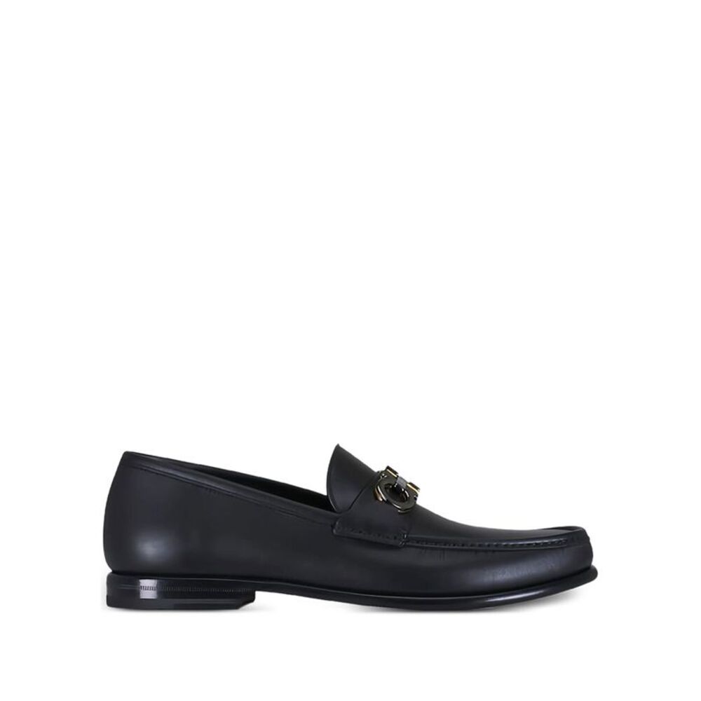 Avril Gancini Buckle Loafers Women